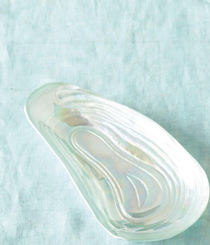 Lustrous Sea Glass Oyster Shell Decorative Trays