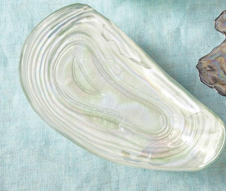 Lustrous Sea Glass Oyster Shell Decorative Trays