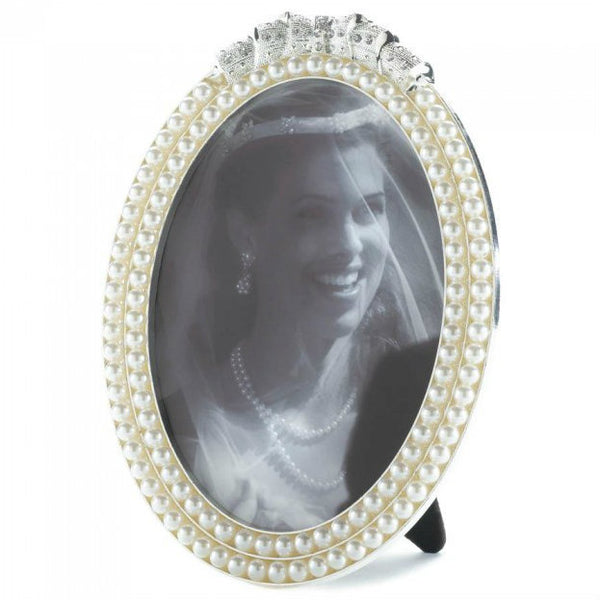 Strands of Pearls Photo Frame